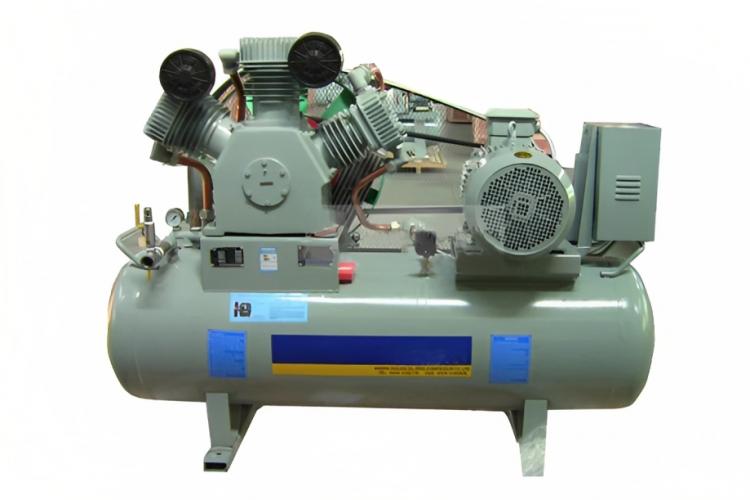 Oil-free piston air compressor